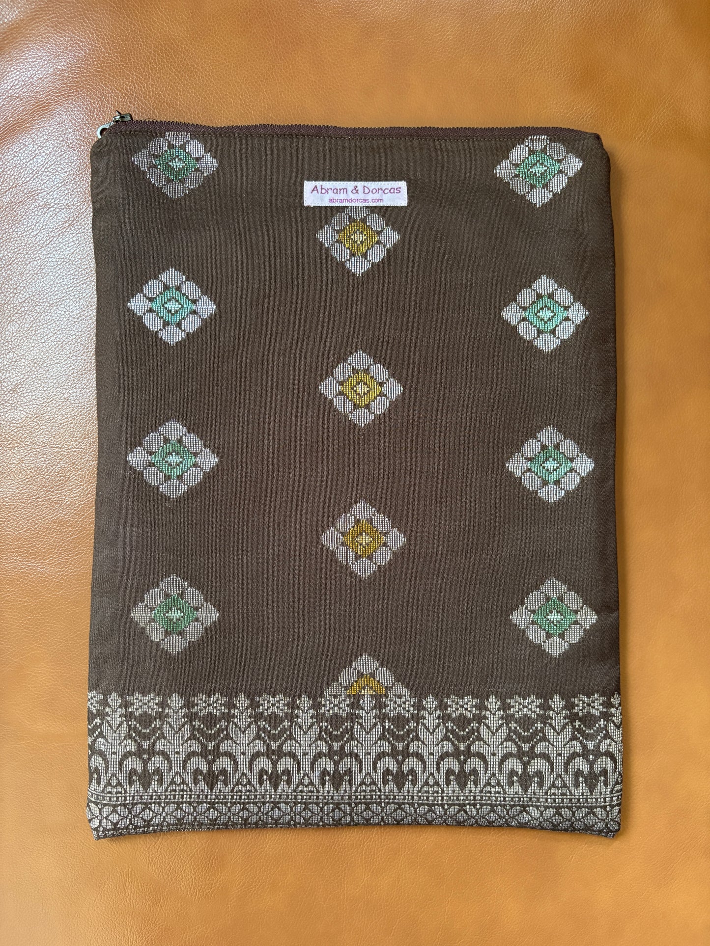 Songket Laptop Sleeve 14"